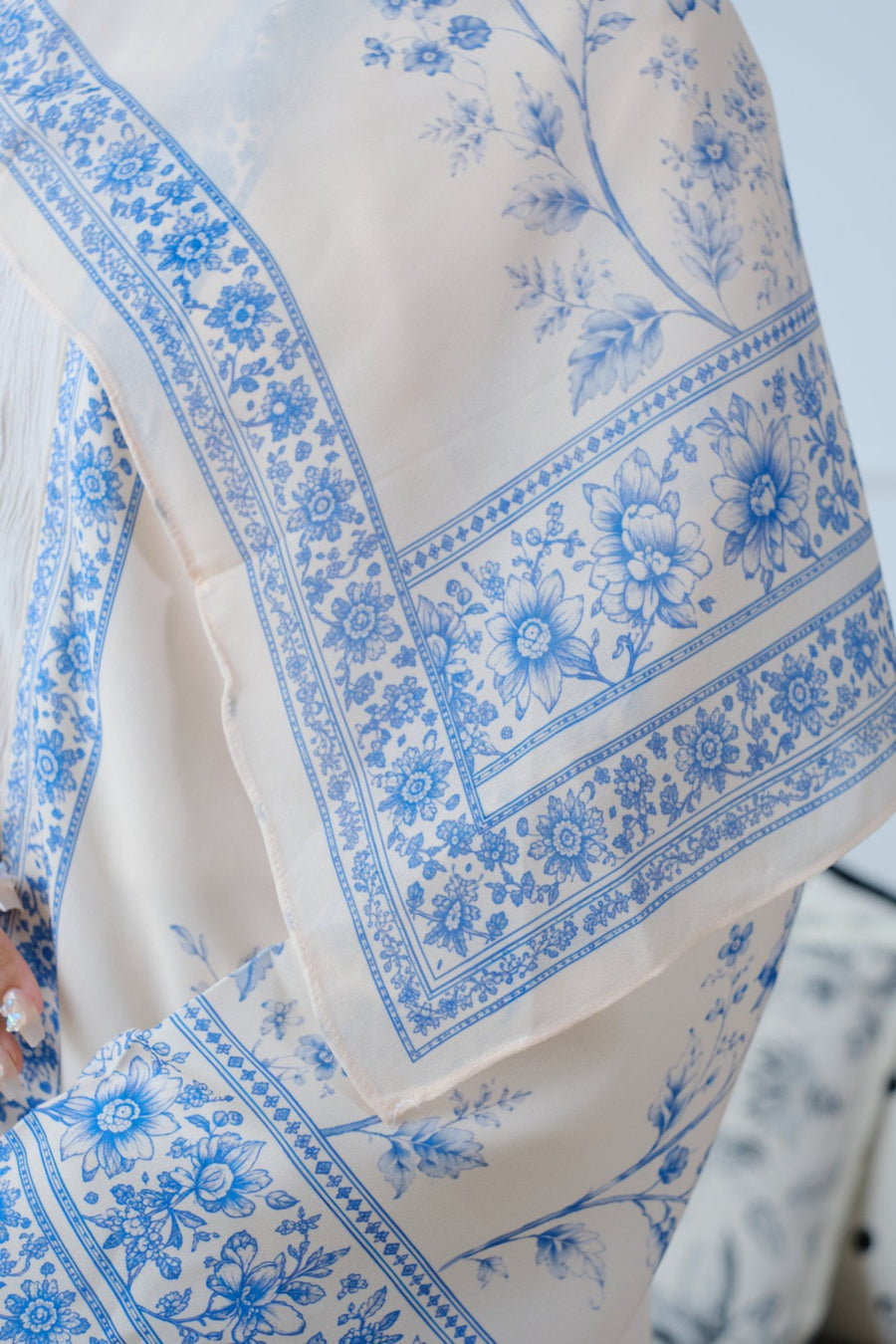 Nilofar — Printed Linen Abaya - Noorulnoura